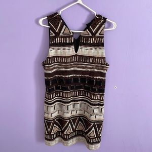 Le Château Large V-Line Dress